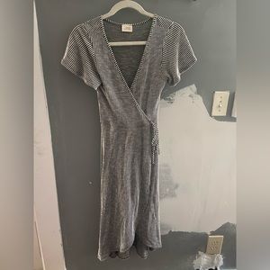 Caution to the Wind (TJ Maxx) Midi Dress B&W Sz M Used